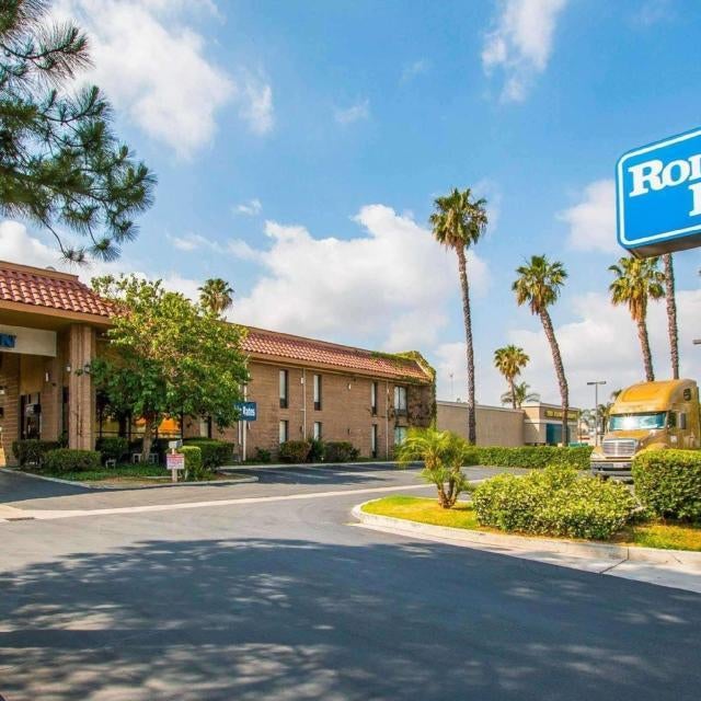 Palm Inn Hotel near Tyler Mall Riverside Thumbnail