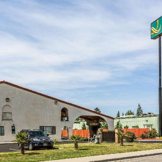 Quality Inn Near Fort Hunter Liggett Thumbnail
