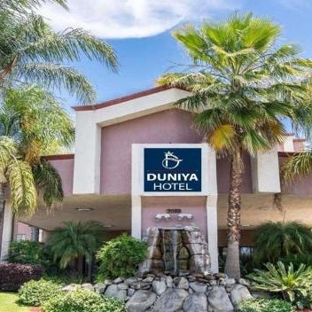 Clarion Hotel Bakersfield North Thumbnail