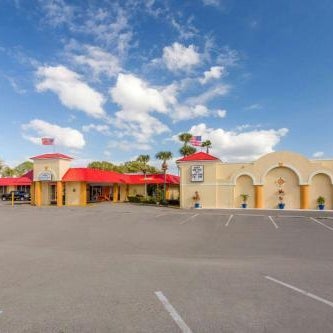 Howard Johnson by Wyndham Lakeland Thumbnail