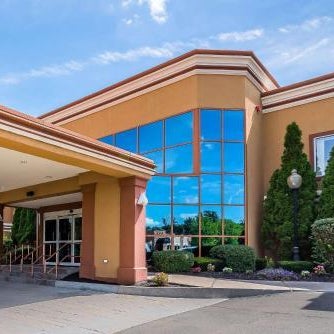 Quality Inn & Suites Albany Airport Thumbnail