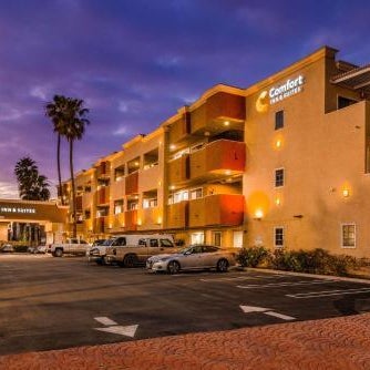 Comfort Inn & Suites Huntington Beach Thumbnail