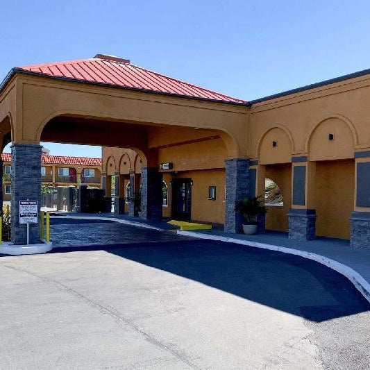 Quality Inn Redding near I-5 Thumbnail