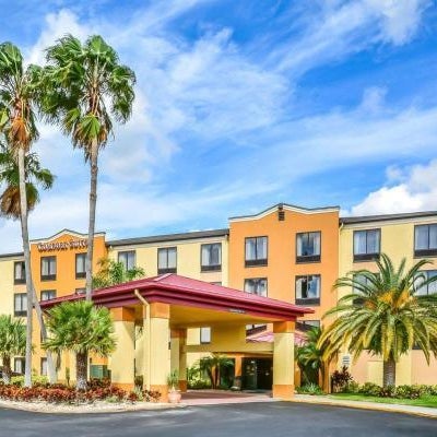 Comfort Suites Tampa - Brandon Thumbnail