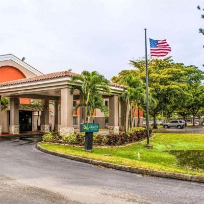 Quality Suites Fort Myers Airport I-75 Thumbnail