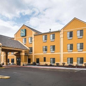 Quality Inn & Suites near I-80 and I-294 Thumbnail