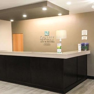 Quality Inn & Suites Lincoln near I-55 Thumbnail