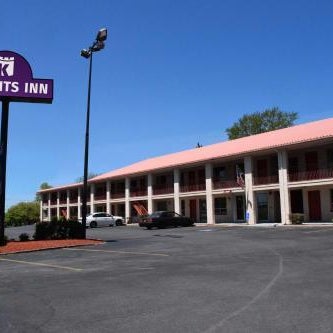 Knights Inn Oswego East Thumbnail