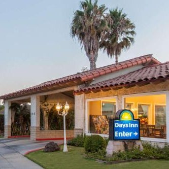 Days Inn by Wyndham Camarillo - Ventura Thumbnail