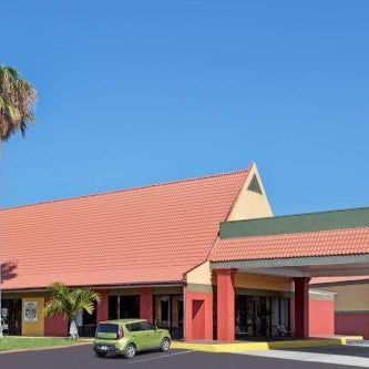 Days Inn by Wyndham Cocoa Cruiseport West At I-95/524 Thumbnail