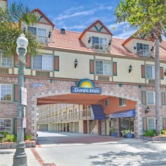 Days Inn by Wyndham Los Angeles LAX/ Redondo & Manhattan Beach Thumbnail