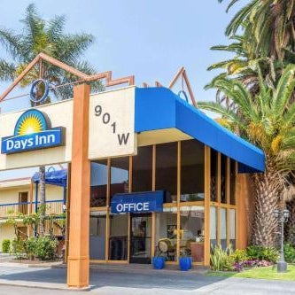 Days Inn by Wyndham Los Angeles LAX/VeniceBch/Marina DelRay Thumbnail