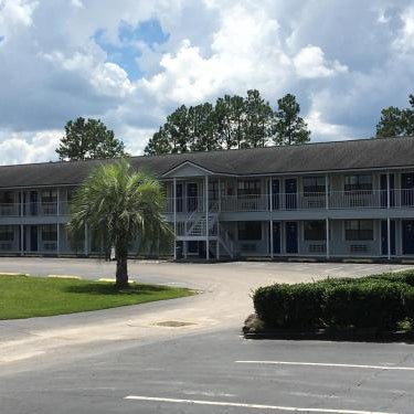 Days Inn by Wyndham Madison Thumbnail