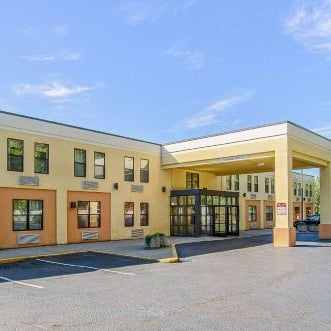 La Casa Inn & Suites-Middleboro Thumbnail