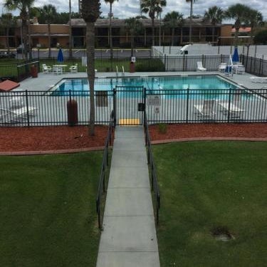 Days Inn by Wyndham St. Augustine I-95/Outlet Mall Thumbnail