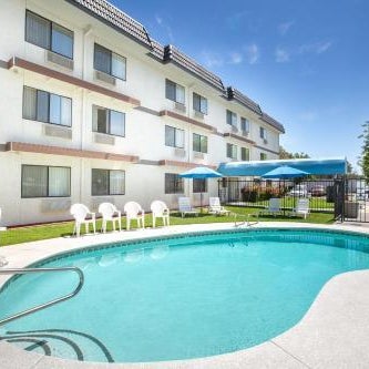Days Inn by Wyndham Woodland Thumbnail