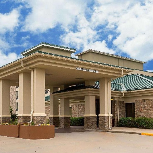 Super 8 by Wyndham Alexandria LA Thumbnail