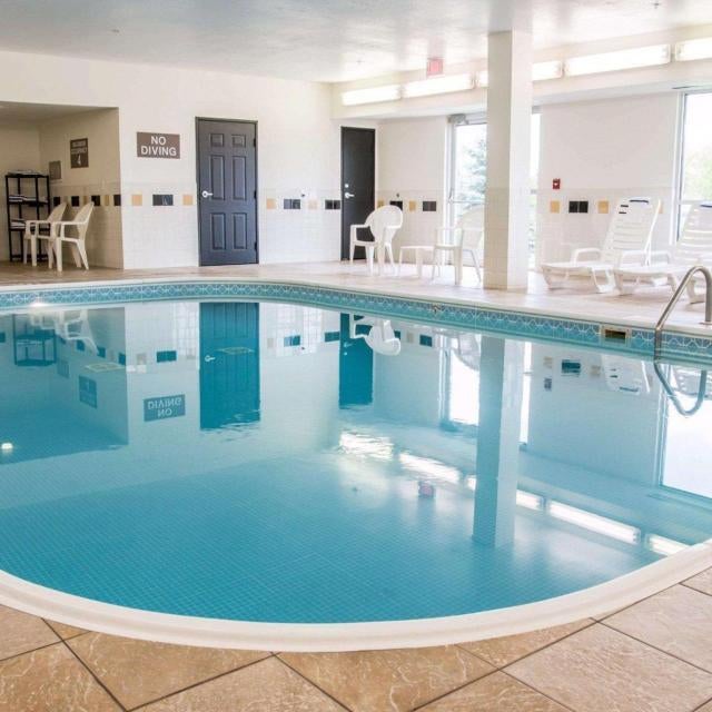 Comfort Suites Saginaw Thumbnail