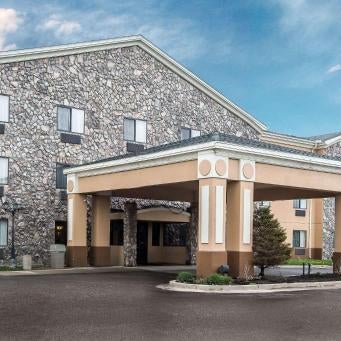 Econo Lodge Inn & Suites Monroe Thumbnail