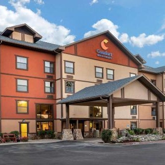 Comfort Inn & Suites Branson Meadows Thumbnail