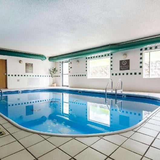 Quality Suites St. Joseph Thumbnail
