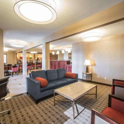 Quality Inn & Suites Boonville - Columbia Thumbnail