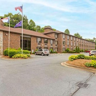 Comfort Suites Boone - University Area Thumbnail