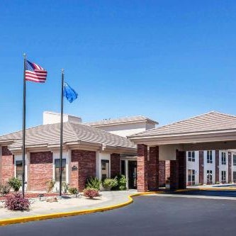 Comfort Inn & Suites Near Fallon Naval Air Station Thumbnail