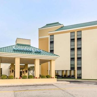 Comfort Inn & Suites Piqua-Near Troy-I75 Thumbnail