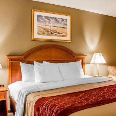 Quality Inn Huron Thumbnail
