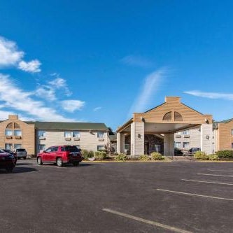 Quality Inn & Suites New Castle Thumbnail