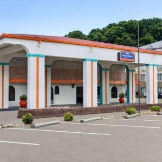 Howard Johnson by Wyndham Chattanooga Lookout Mountain I-24 Thumbnail