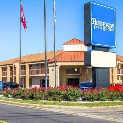 Rodeway Inn & Suites North Clarksville Thumbnail