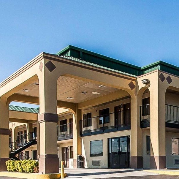 Clarion Pointe