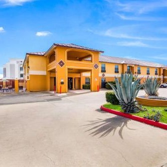 Quality Inn Bastrop Thumbnail