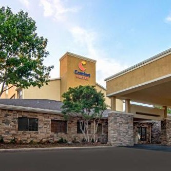 Comfort Suites NW Dallas Near Love Field Thumbnail