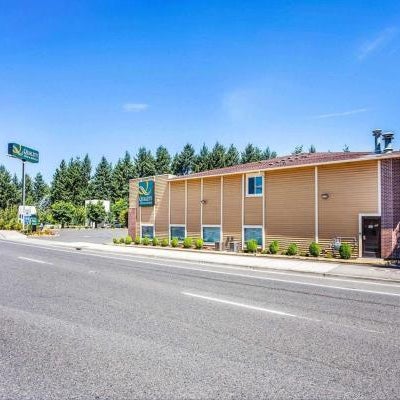 Quality Inn & Suites Vancouver North Thumbnail