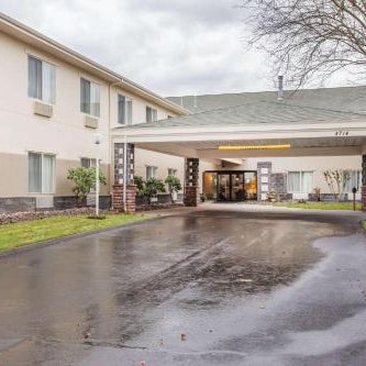 Comfort Suites Near Vancouver Mall Thumbnail