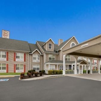 Red Roof Inn & Suites Knoxville East Thumbnail