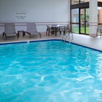 Courtyard By Marriott Detroit Dearborn