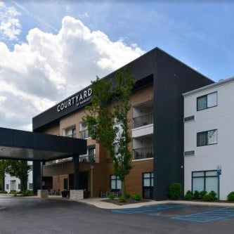 Courtyard by Marriott Detroit Utica Thumbnail