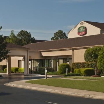 Courtyard by Marriott Fayetteville Thumbnail