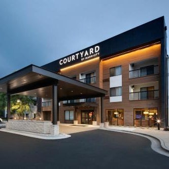 Courtyard by Marriott Grand Rapids Airport Thumbnail