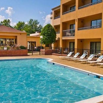 Courtyard by Marriott Hampton Coliseum Central Thumbnail