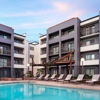 Courtyard by Marriott Phoenix Airport Thumbnail