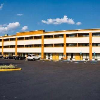 Days Inn by Wyndham Alexandria Thumbnail