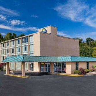 Days Inn by Wyndham Cambridge Thumbnail