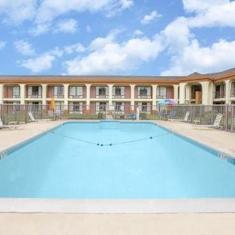 Days Inn by Wyndham Ruther Glen Kings Dominion Area Thumbnail