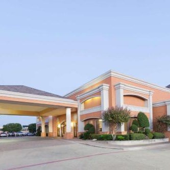 Days Inn by Wyndham Irving Grapevine DFW Airport North Thumbnail