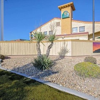 La Quinta Inn & Suites by Wyndham El Paso Cielo Vista Thumbnail